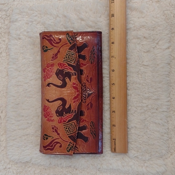 Genuine Hand-Tooled Painted Leather Clutch Wristlet Wallet Tribal Elephant Style - Picture 2 of 15